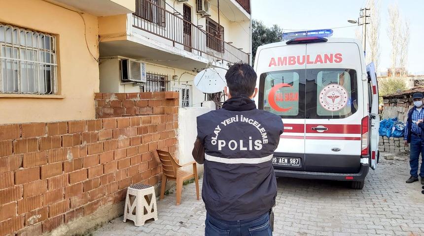 Yalnız yaşadığı evinde kendisini iple astı