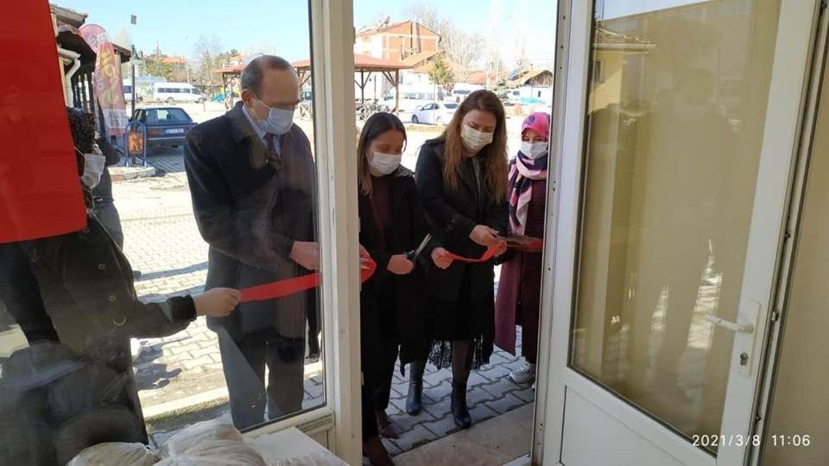 D&uuml;nya Kadınlar G&uuml;n&uuml;&rsquo;nde &rsquo;&rsquo;Kadın Kooperatifi&rsquo;&rsquo; a&ccedil;ıldı
