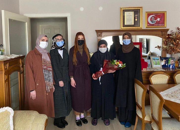 Erzincan Barosundan şehit annelerine ziyaret G1