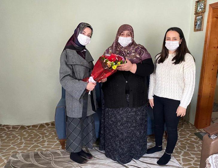 Erzincan Barosundan şehit annelerine ziyaret G2