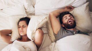 Yataktaki kabusa titreşimli çözüm! Horlama artık sorun olmaktan çıkıyor