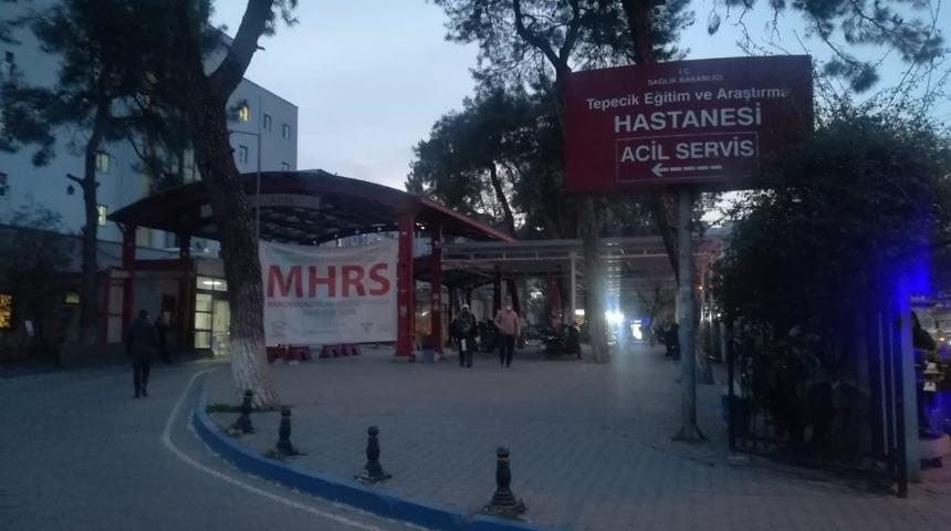 İzmir&rsquo;de bı&ccedil;aklı kavga: 1 yaralı