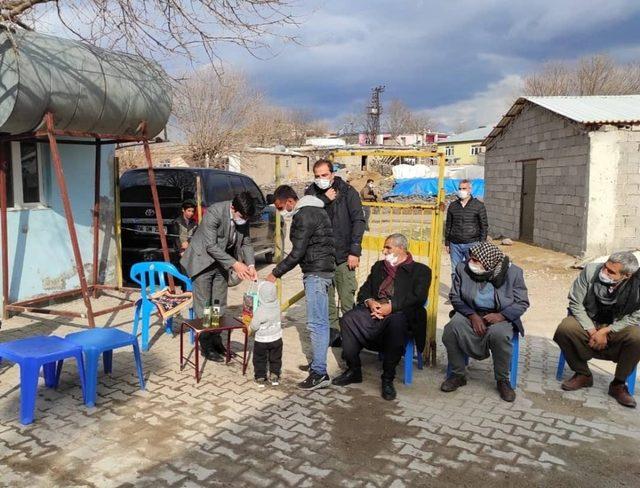 Kaymakam ve Belediye Başkan Vekili Öztürk, Ergani’de mahalle ziyaretlerine devam ediyor