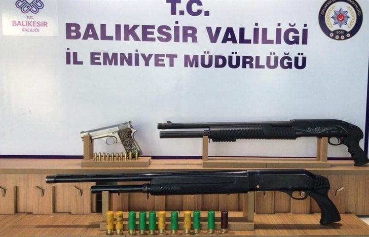 Balıkesir’de aranan 100 şahıs yakalandı G3