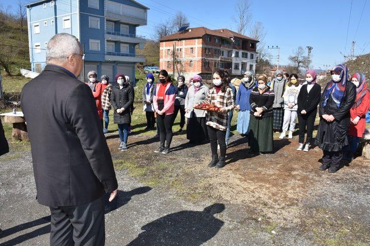 Başkan, kadın işçilerin gününü kutladı G3