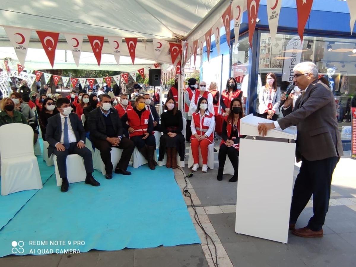 Kadınlar, Kadınlar G&uuml;n&uuml;&rsquo;n&uuml; kan vererek kutladı