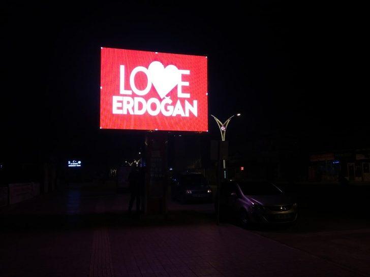 Erciş’te “Love Erdoğan” görseli G3