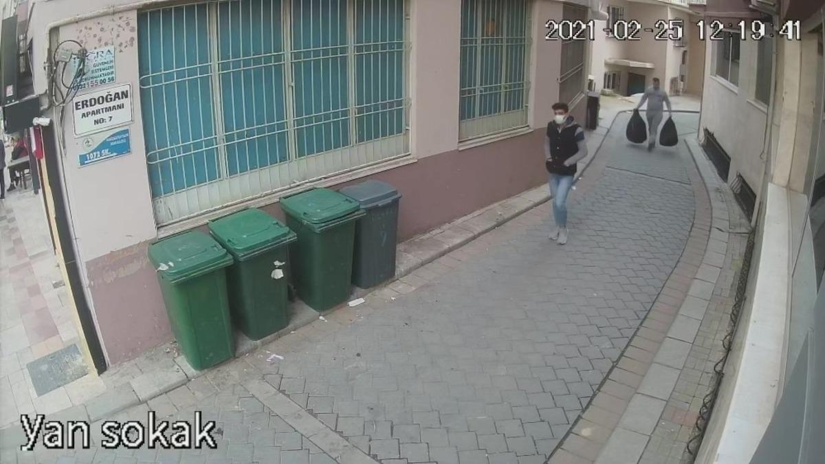 G&uuml;venerek verdiği telefonunu saniyeler i&ccedil;erisinde &ccedil;aldırdı