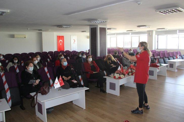 Şehzadeler’in kadınları ilk yardımı öğrendi G5