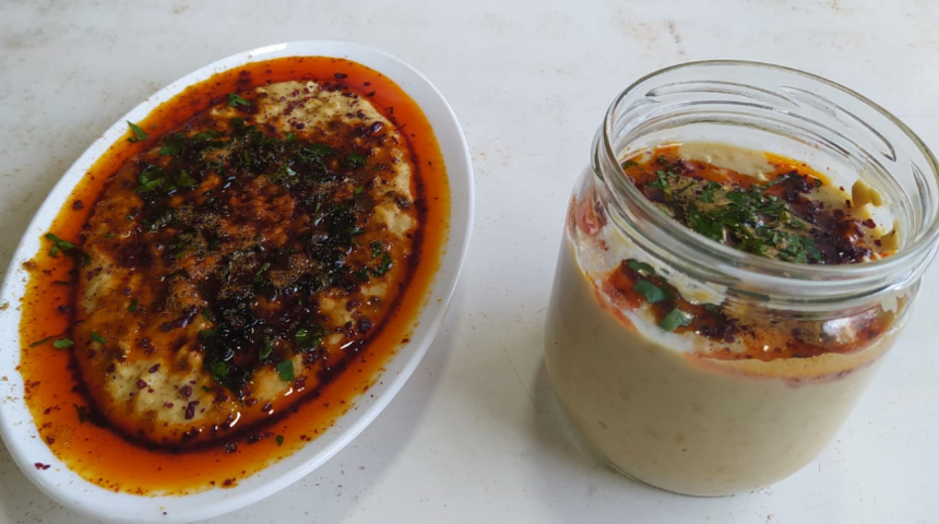 Yiyip de beğenmeyene rastlanmadı! Tabakta sunulan Tarsus humusu artık konservede