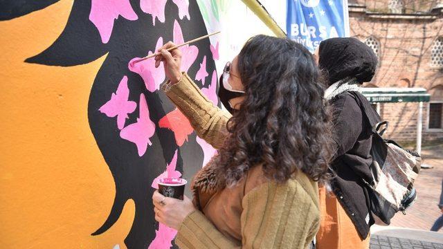 Nalbantoğlu kadınlarla renklendi