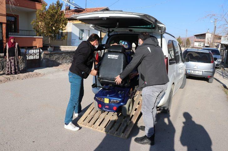Belediye Başkanı Dinçer’den engelli vatandaşa akülü araç sürprizi G2