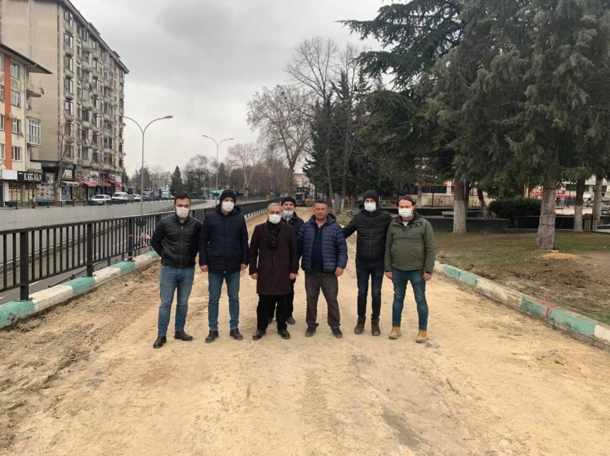 K&uuml;tahya&rsquo;daki yan yol &ccedil;alışması trafiği rahatlatacak