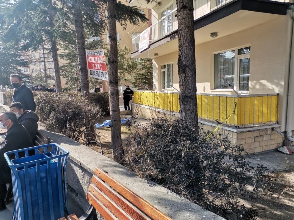 5. kattan d&uuml;şen şahıs hayatını kaybetti