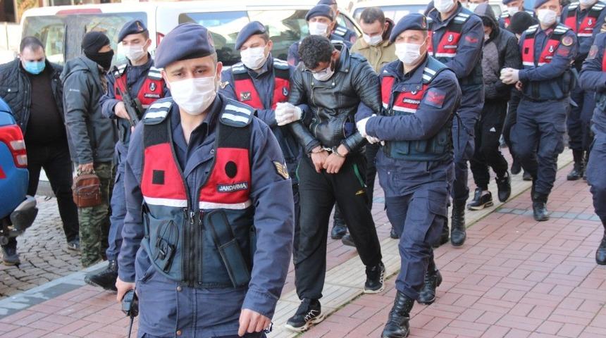 5 DEAŞ ş&uuml;phelisinden 4&rsquo;&uuml; serbest bırakıldı