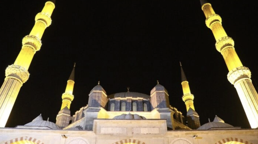 Peygamber Efendimizin Miraç Kandilinde okuduğu dua | Miraç gecesi hangi dualar okunur?