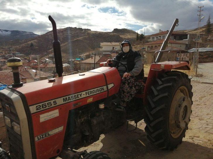 Kendisini felç geçiren annesine adadı G4