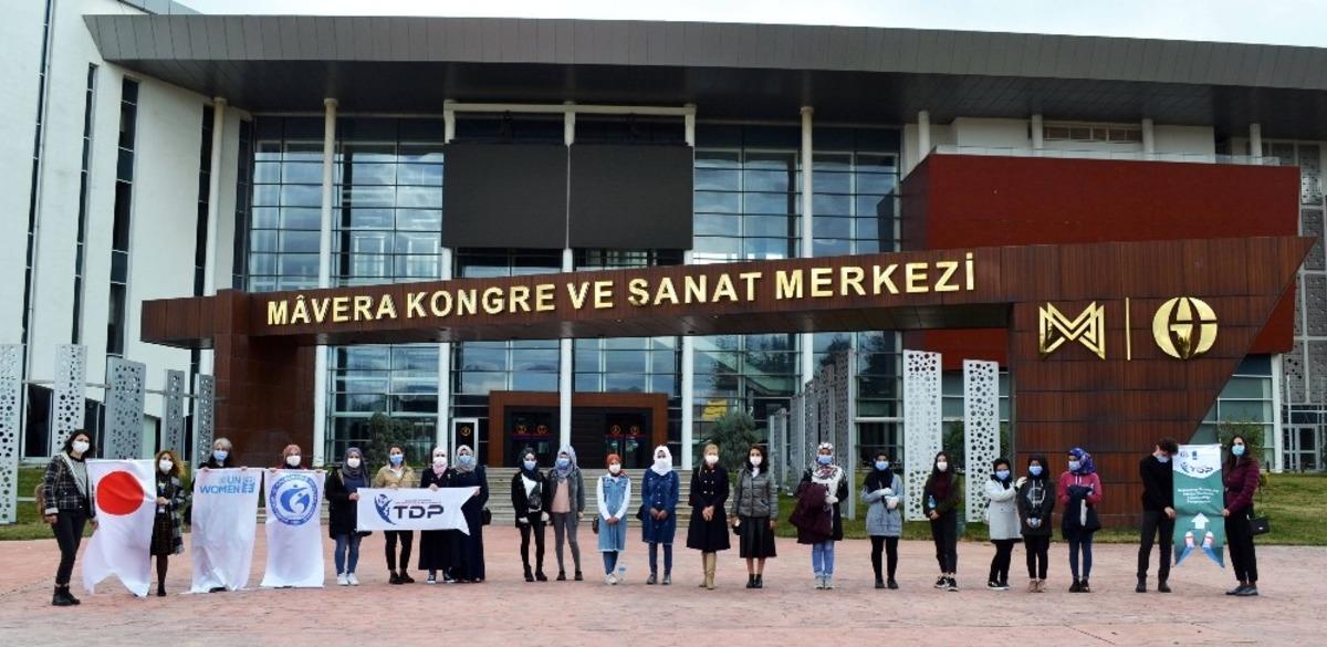 Gen&ccedil;lerden GA&Uuml;N&rsquo;e D&uuml;nya Kadınlar G&uuml;n&uuml; ziyareti