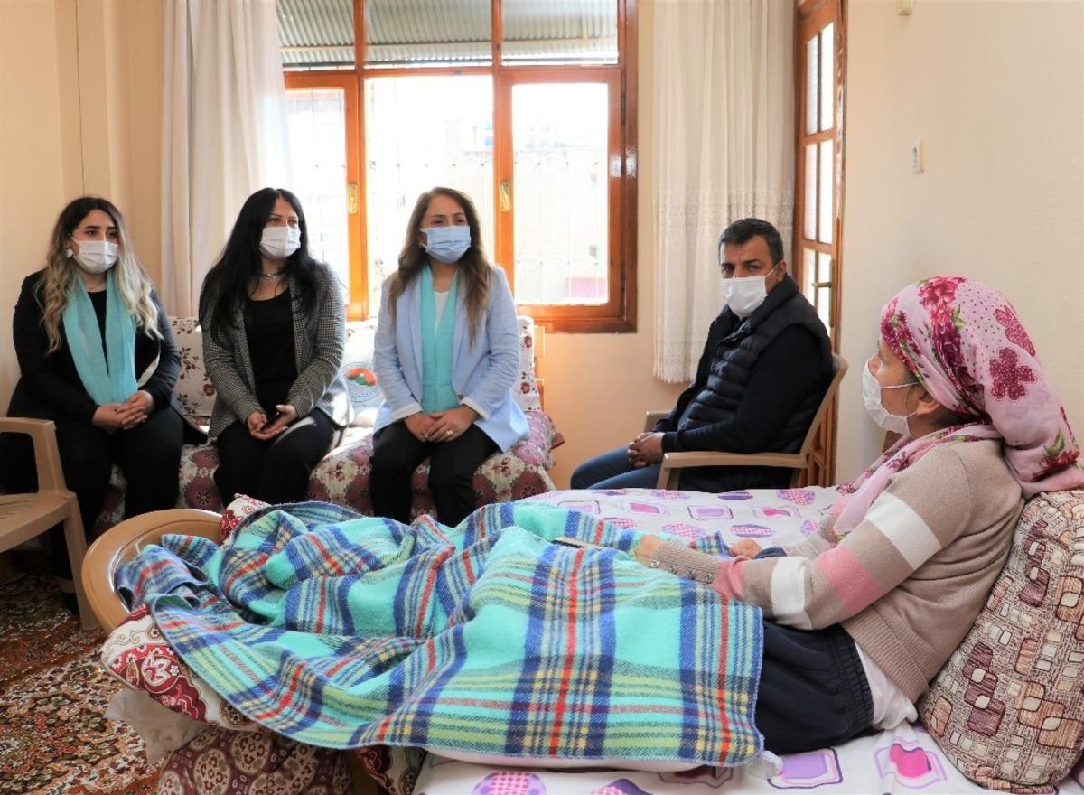 Başkan Yılmaz&rsquo;dan, fel&ccedil;li Kestaneoğlu&rsquo;na 8 Mart hediyesi