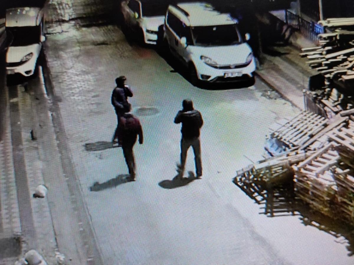 Dubleks binaya giren hırsızlardan ilgin&ccedil; y&ouml;ntem