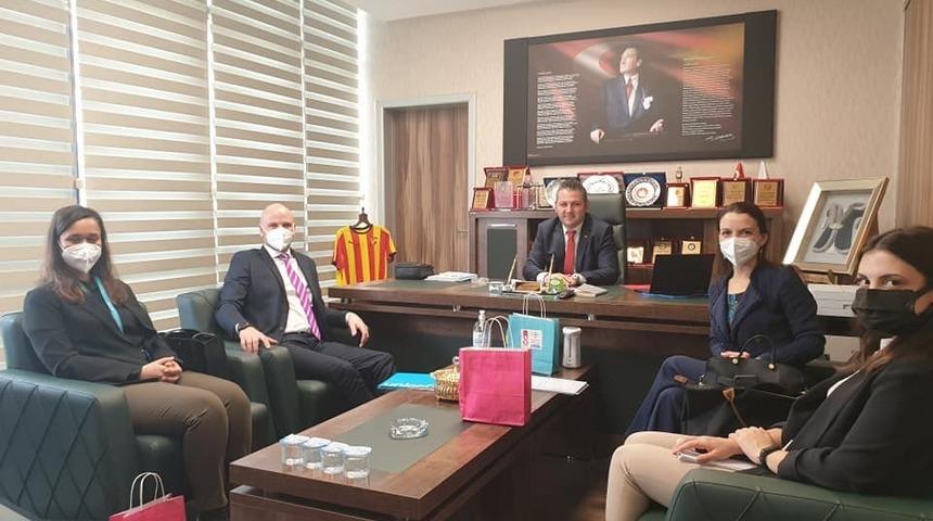 UNICEF T&uuml;rkiye Direkt&ouml;r&uuml; Dominicis&rsquo;in Kilis temasları