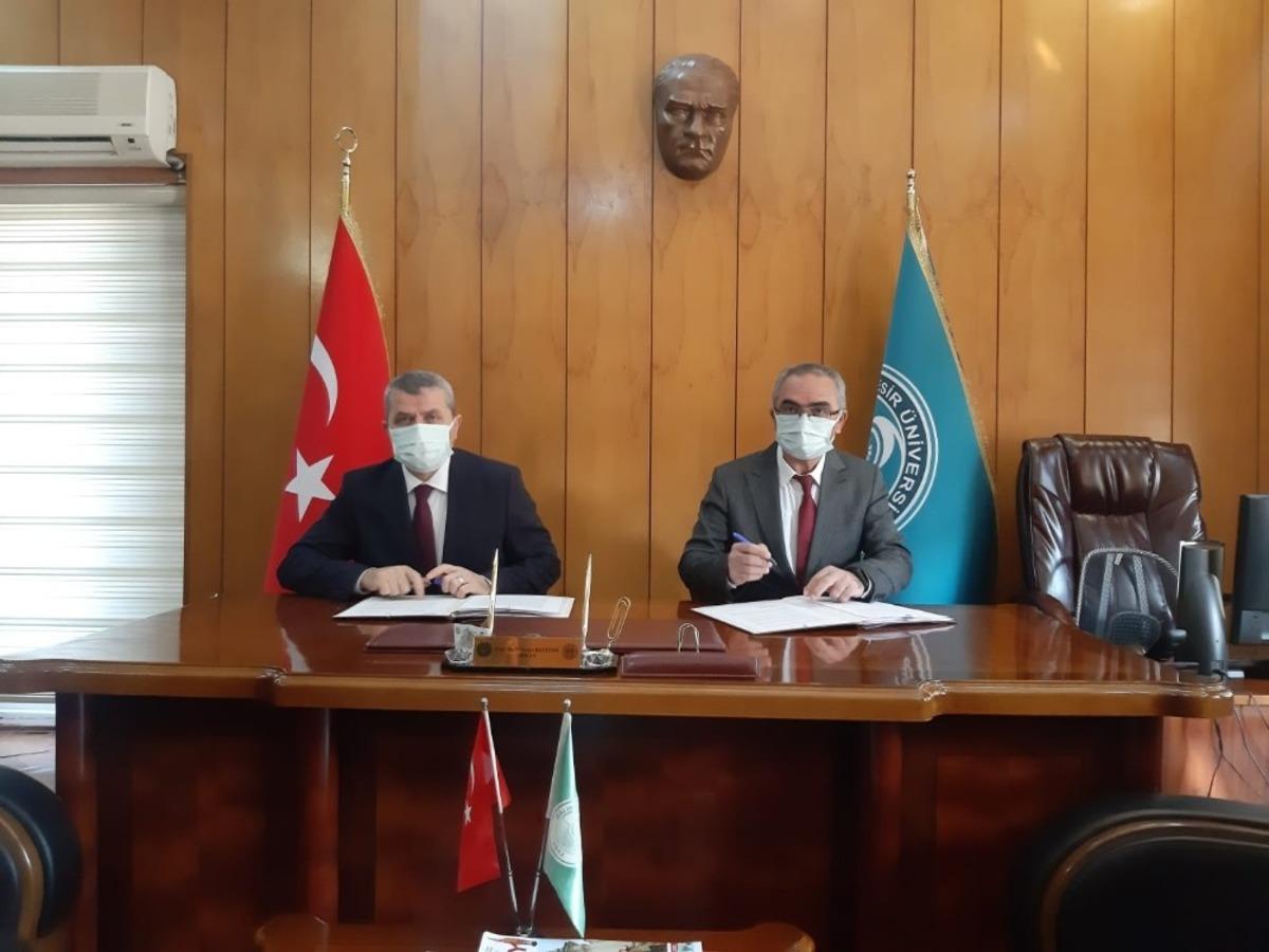 Karesi Milli Eğitim ile Necatibey Fak&uuml;ltesinden eğitim işbirliği