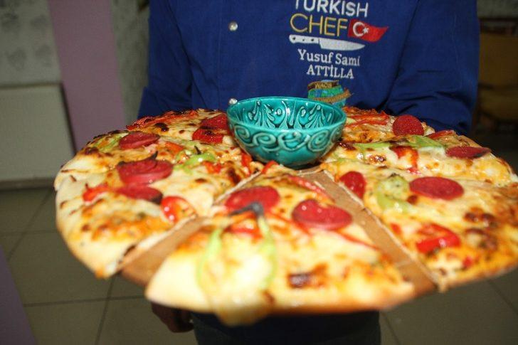 Malazgirt’in otlu peynirinden yapılan pizzaya yoğun ilgi G2