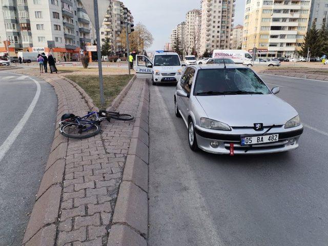 Aracın çarptığı bisiklet sürücüsü ağır yaralandı