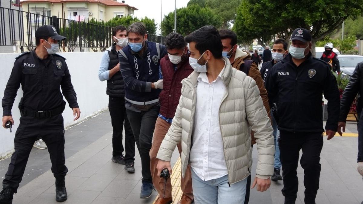 D&uuml;nya Kadınlar G&uuml;n&uuml;&rsquo;nde karısına ve oğluna dehşeti yaşatan adam tutuklandı