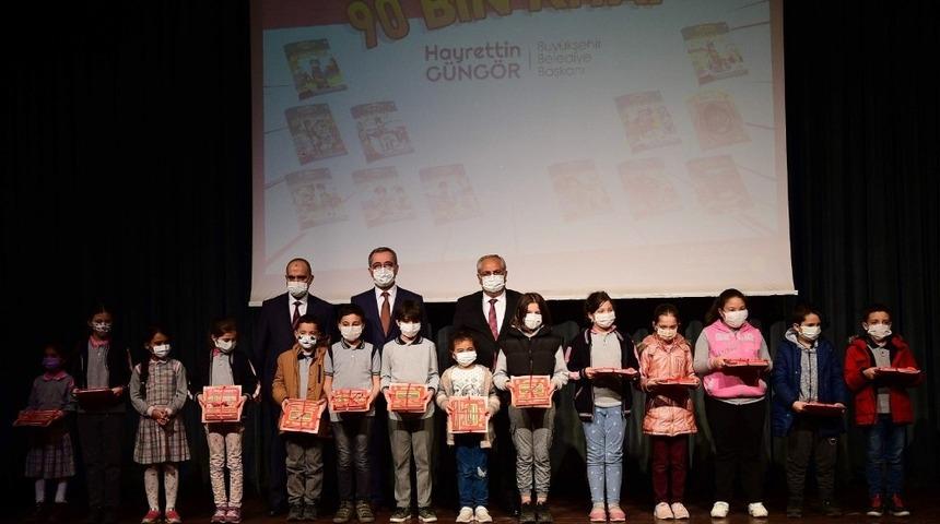 Kahramanmaraş&rsquo;ta 101 bin &ouml;ğrenciye kitap