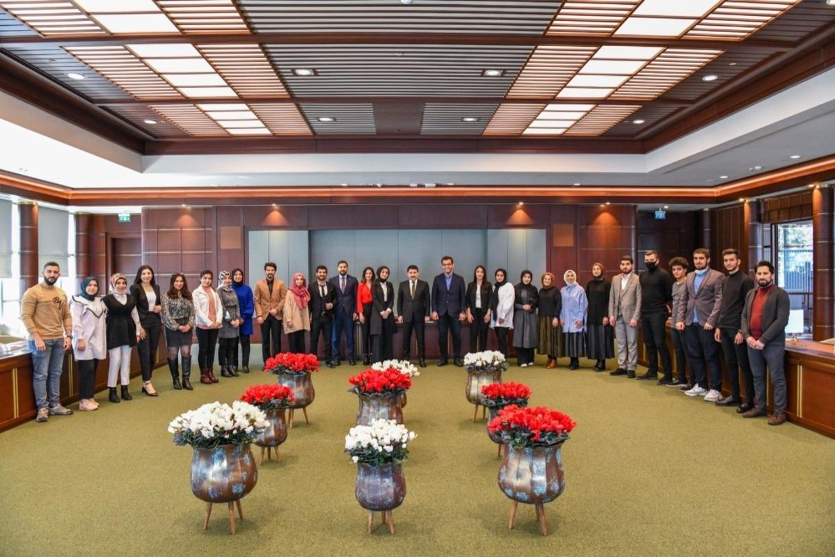 D&Uuml; &ouml;ğrencileri milletin evi Cumhurbaşkanlığı k&uuml;lliyesinde