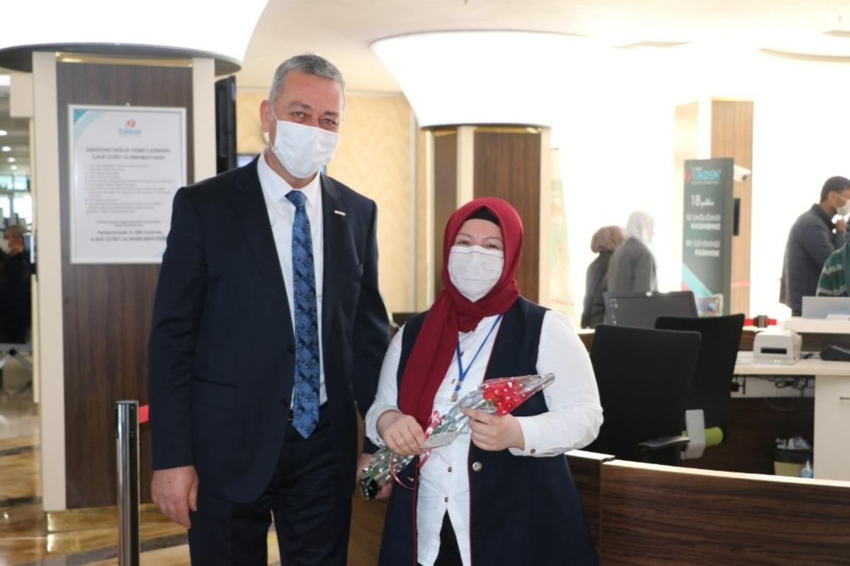 Tekden Hastanesi, 8 Mart D&uuml;nya Kadınlar G&uuml;n&uuml;&rsquo;nde kadın &ccedil;alışanlarını unutmadı