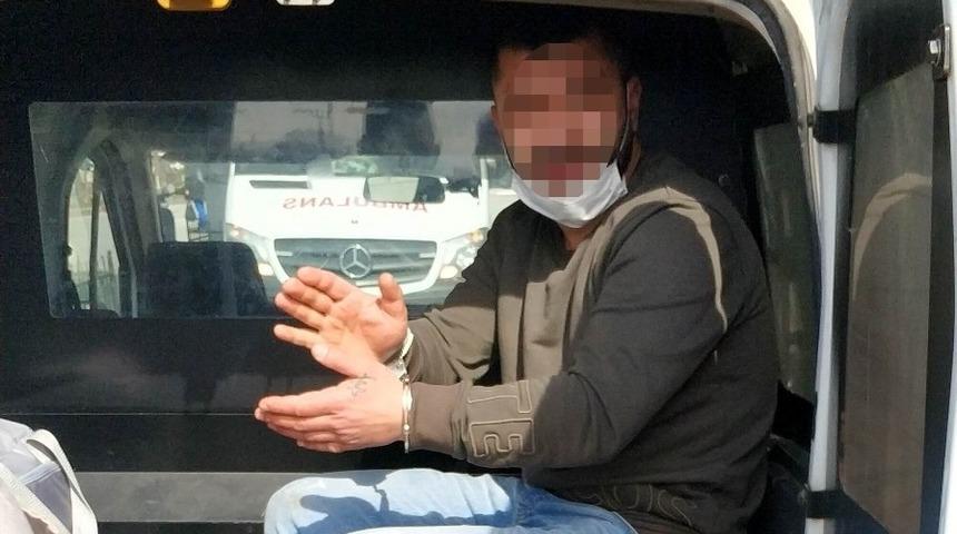 Bekçilere saldırıp kaçan şahıs evinde bazanın altında yakalandı