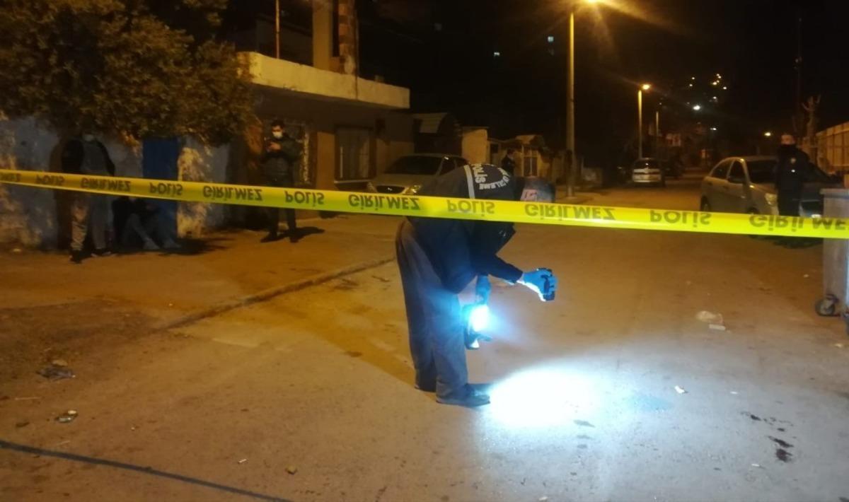 İzmir&rsquo;de silahla vurulan kişi hastaneye kaldırıldı