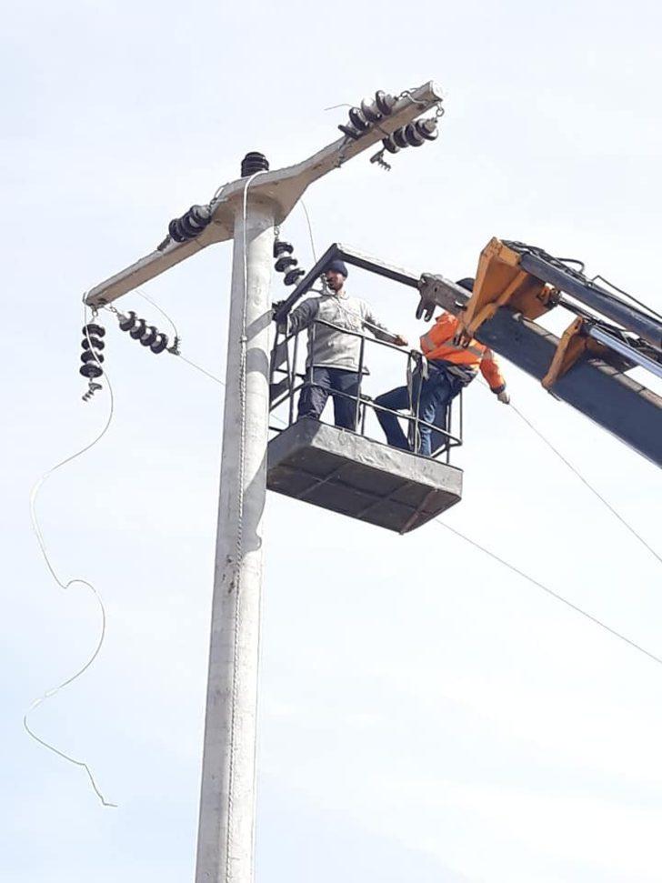 Altıntaş’ta mesire alanı enerji nakil çalışmaları G4