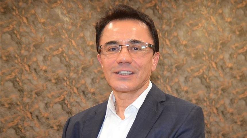 Ender Saraç kimdir, nerelidir ve evli mi? Kitapları en çok satanlar listesinde...