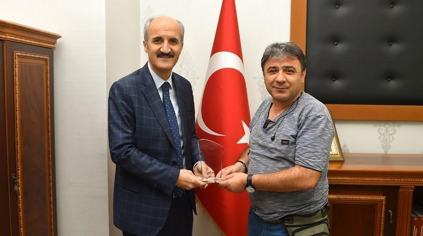 Gazeteci L&uuml;f&uuml; Yıkan&rsquo;ın adı gen&ccedil;lik merkezinde yaşatılacak