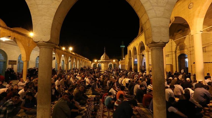 Miraç Kandili namazı nasıl kılınır? Miraç Kandili namazı kaç rekat?