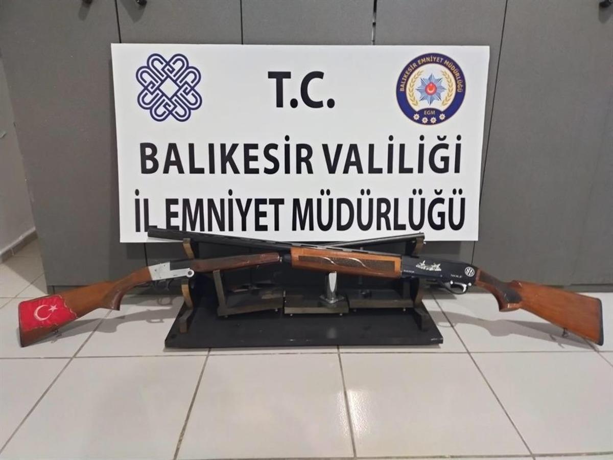 Balıkesir&rsquo;de 17 aranan şahıs yakalandı