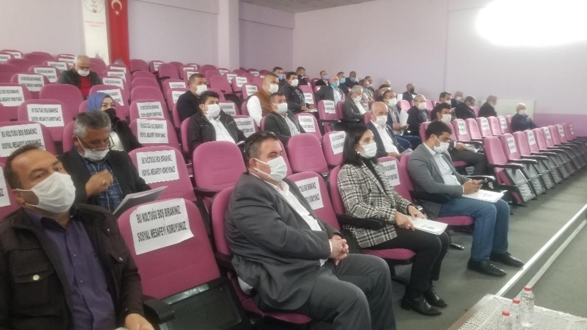 Muhtarlara "Kurslarımız ile k&ouml;ylerdeyiz" projesi anlatıldı