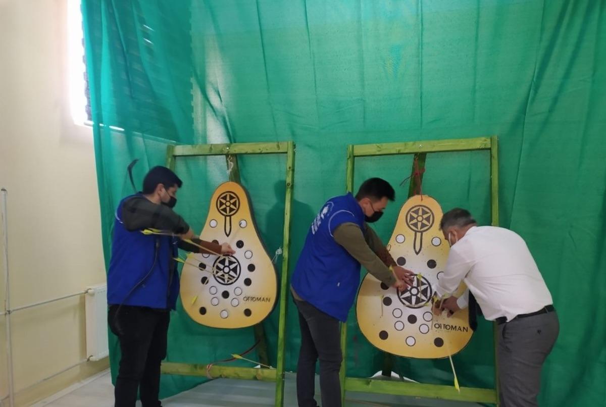 Geleneksel T&uuml;rk Ok&ccedil;uluğu, Kulalı gen&ccedil;lerle buluştu