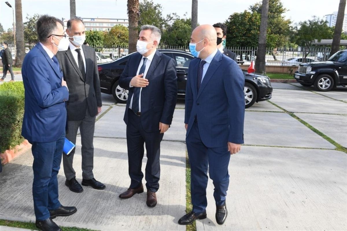 Vali Elban: "Adana sağlık turizminde &ouml;nc&uuml; kent olacak"