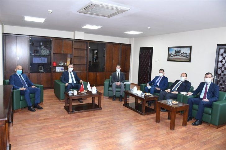 Vali Elban: "Adana sağlık turizminde öncü kent olacak" G3