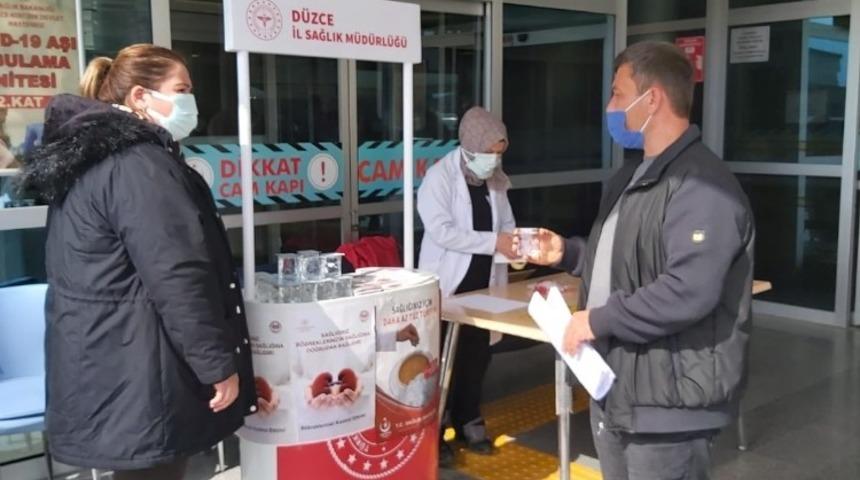 Doğru tuz tüketimini kurdukları standdda anlattılar