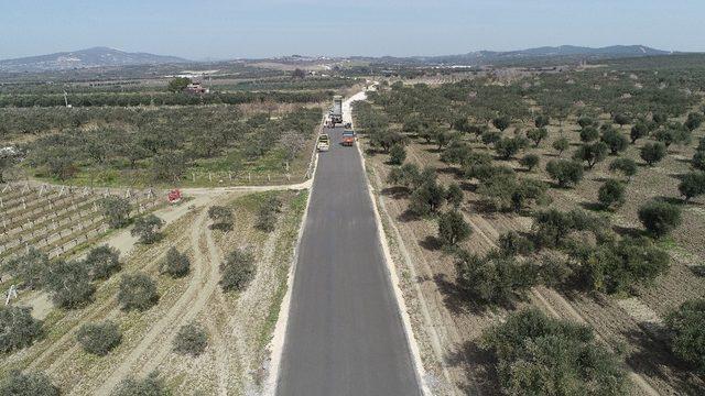 Saruhanlı’ya beton yol uygulaması