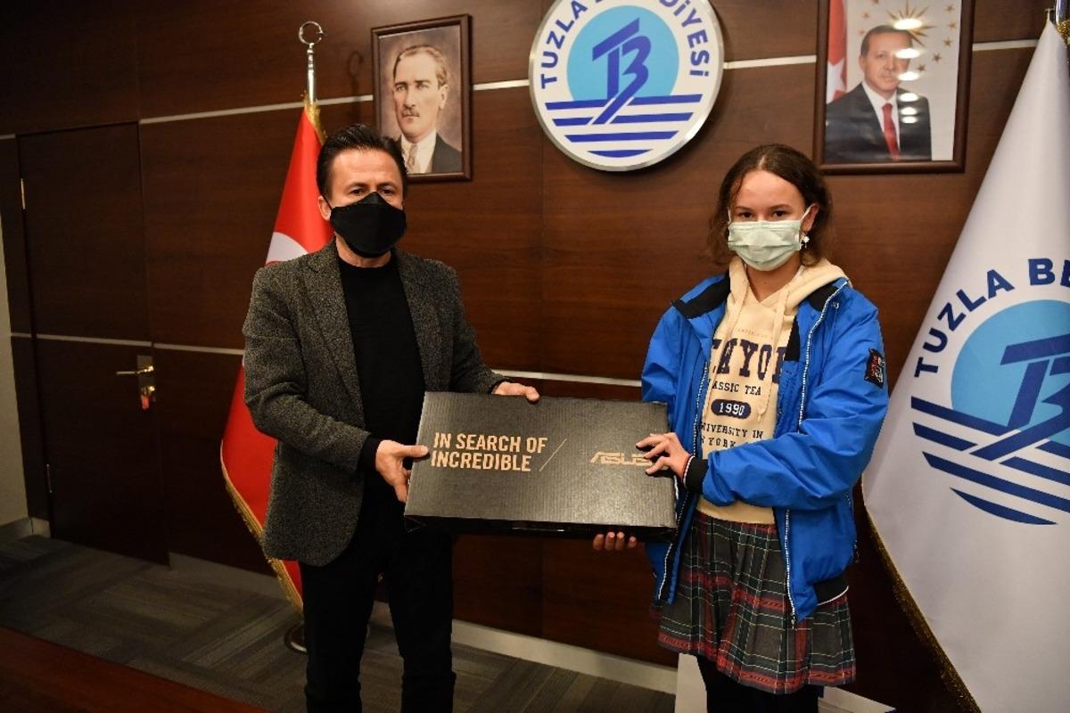 Tuzla&rsquo;da &ouml;ğrenciler bir yılda 13 ton bitkisel atık yağ topladı