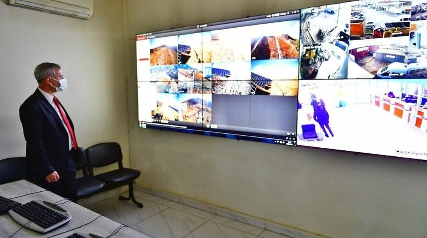 Yeşilyurt Belediyesi g&uuml;venlik izleme merkezi, 502 noktayı aynı anda takip ediyor