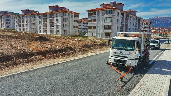 Denizli Büyükşehir depremzedeler için seferber oldu G2