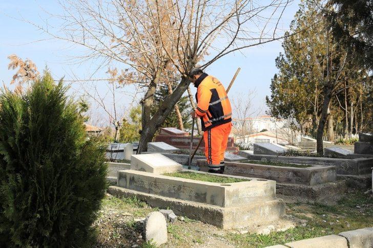 Battalgazi’deki mezarlıklar yoğun bakıma alındı G2