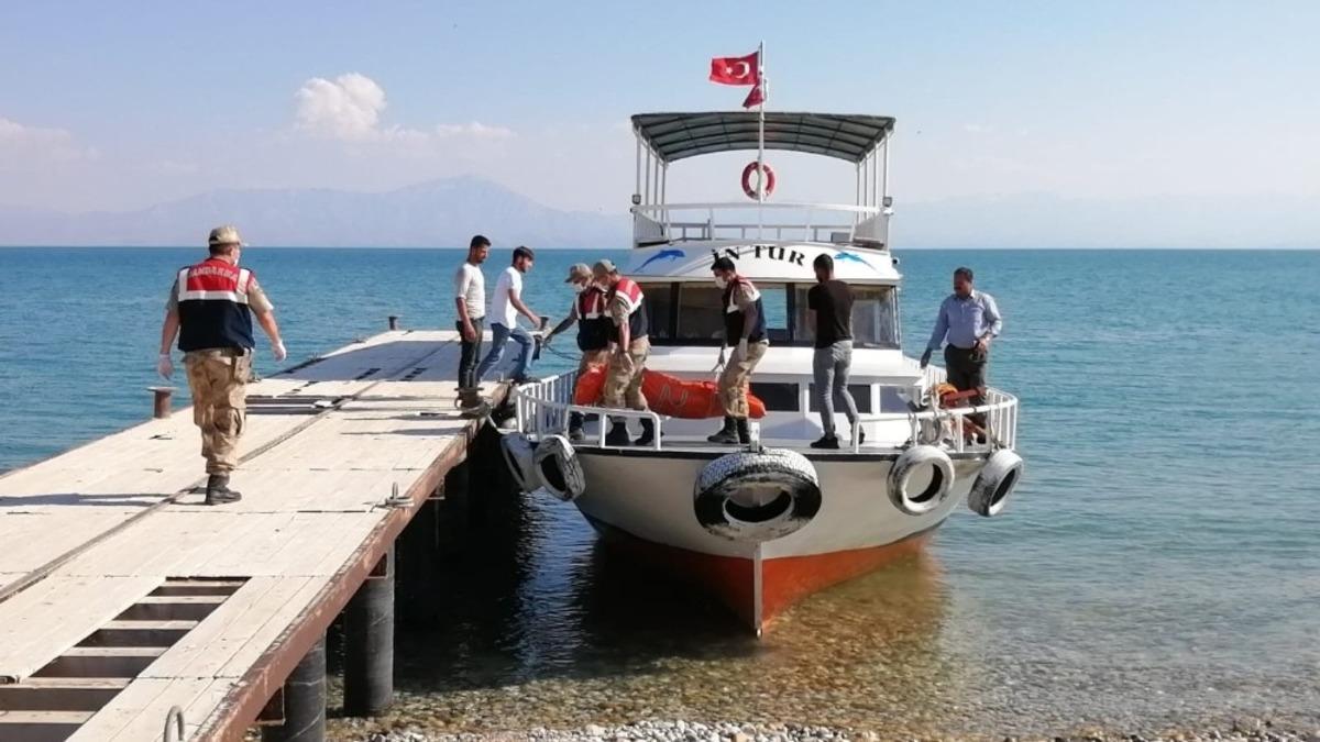 Tekne faciasından sağ kurtulan Medeni Akbaş: &ldquo;Tekne kaptanı Servet Akbaş &ouml;ld&uuml;&rdquo;